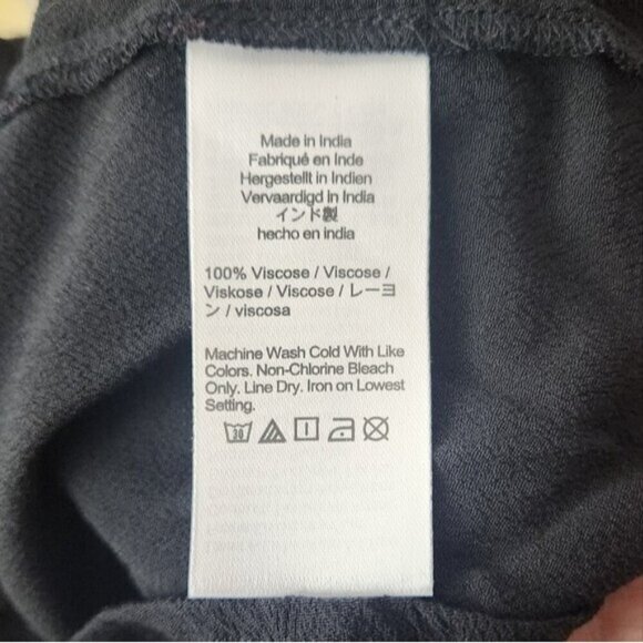 J. Crew Long Sleeve Viscose Jeweled bow top size XS - Picture 8 of 8